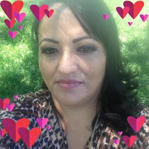 Meet your Posher, Mayra